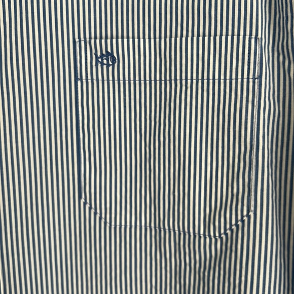 Men’s Southern Tide classic fit button down - Picture 3 of 5